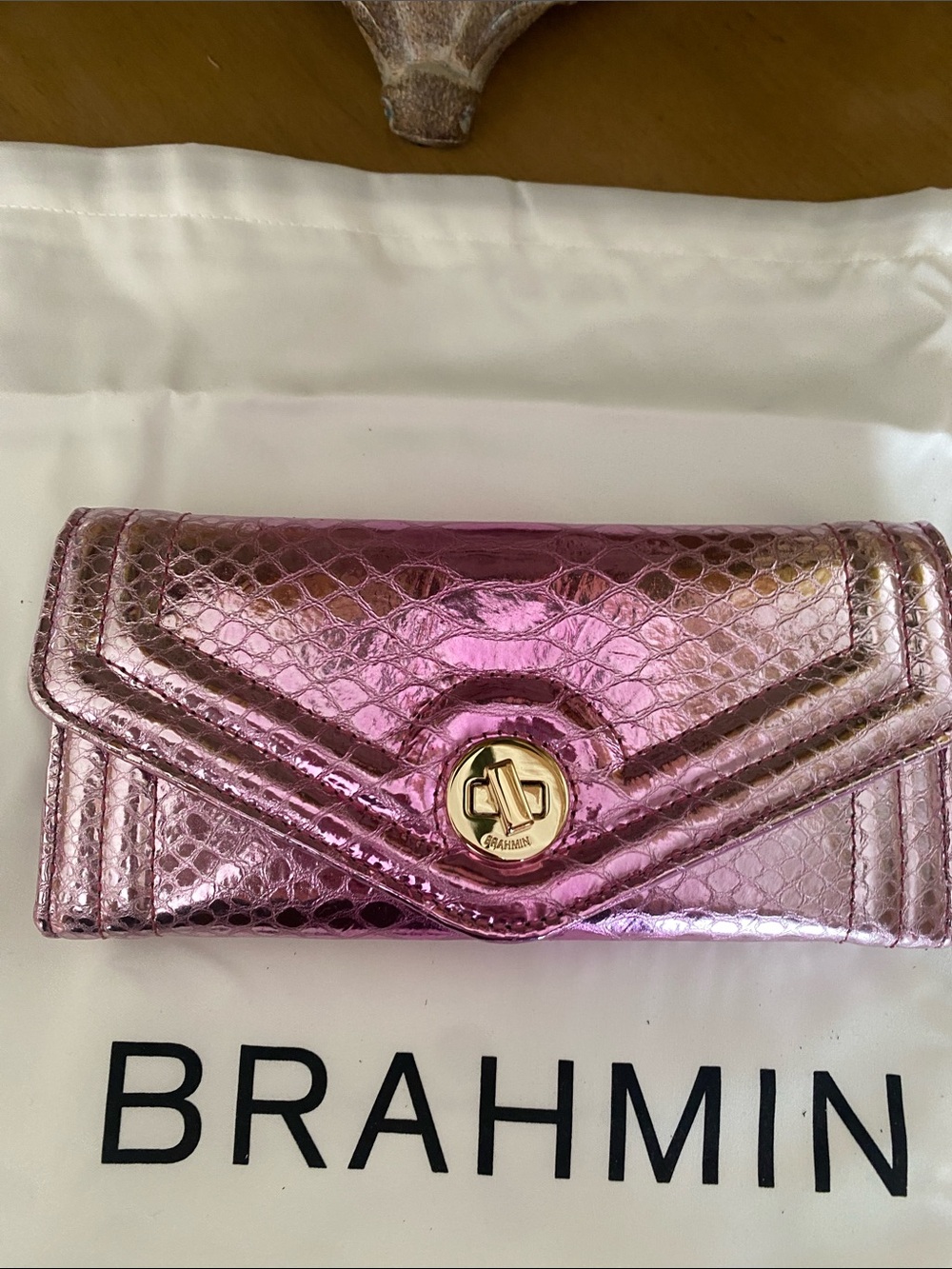 Brahmin wallet, Rose Water Akoni